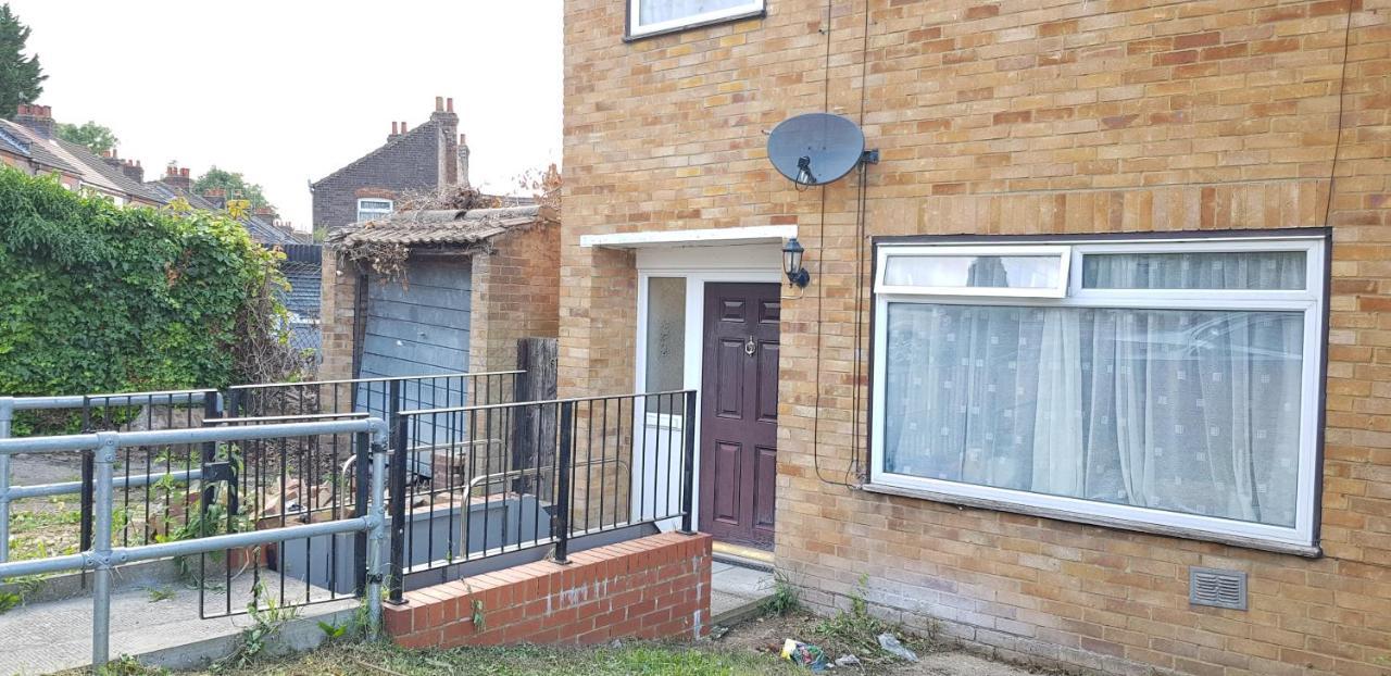 61 Baker Street Διαμέρισμα Λούτον Εξωτερικό φωτογραφία